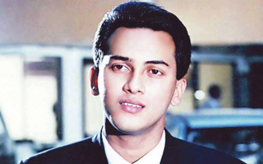 ৩০ বছর পর কবর থেকে সালমান শাহের মরদেহ উত্তোলনের নির্দেশ