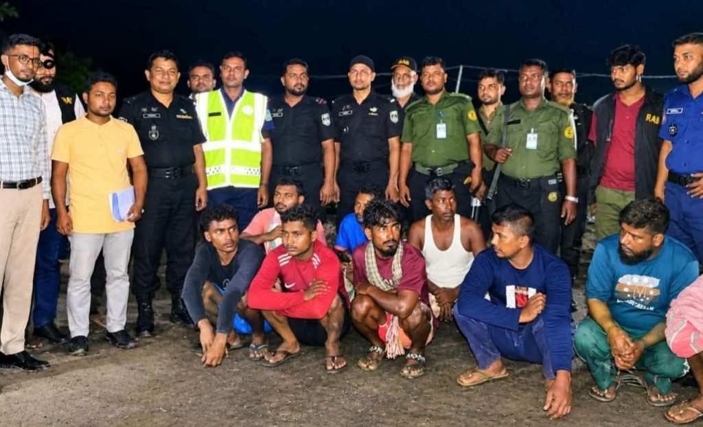 হালুয়াঘাটে অবৈধ সিসা কারখানায় অভিযান, ৭ শ্রমিকের কারাদণ্ড